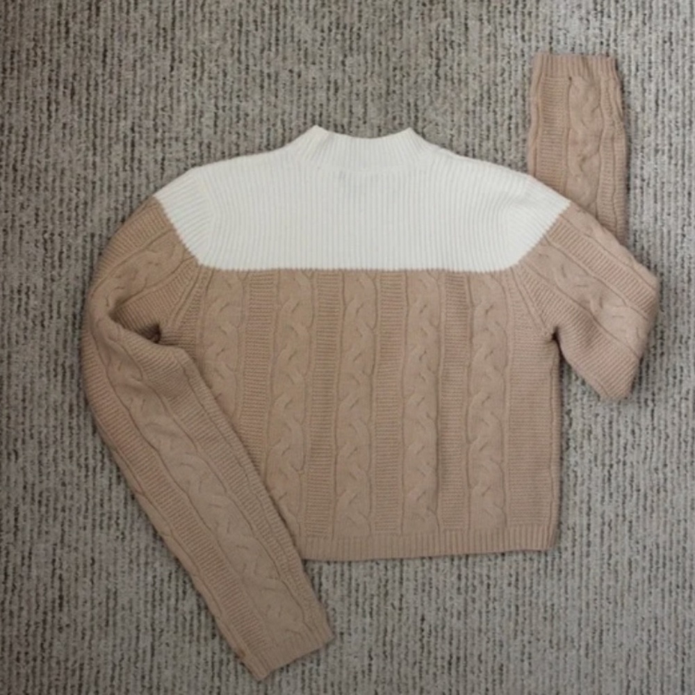 Club Monaco cropped colour block long sleeve sweater two toned shirt top MED/SM
